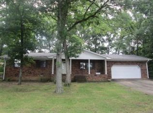 131 General Hays Rd, Fort Oglethorpe, GA 30742