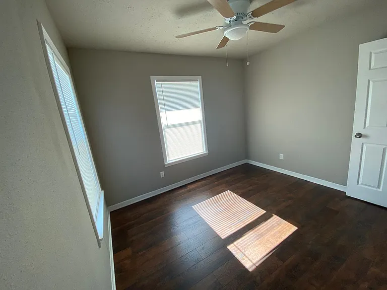 111 Fennel Dr — Photo 3