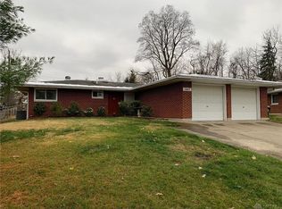 1447 Maplegrove Dr, Fairborn, OH 45324