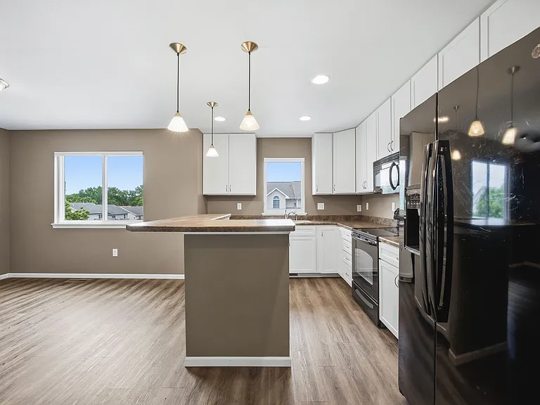 2414 Catskill Ct — Photo 4