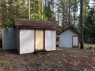 31 N Fawn Dr, Hoodsport, WA 98548
