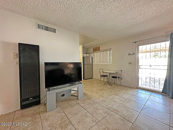 4th image of 1482 S Palo Verde Ave APT H15