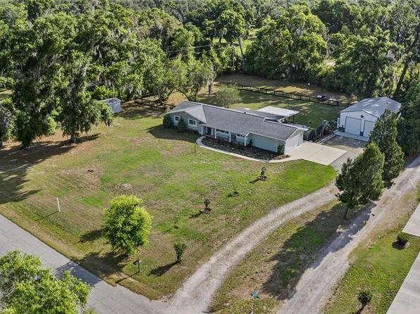 2932 Chitty Rd, Plant City, FL 33565