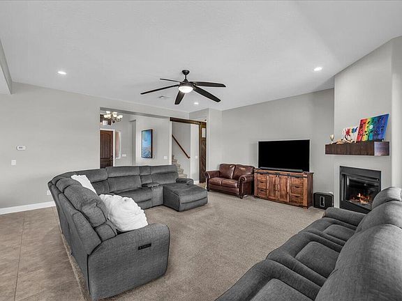 3rd image of 2623 S 3970th St W