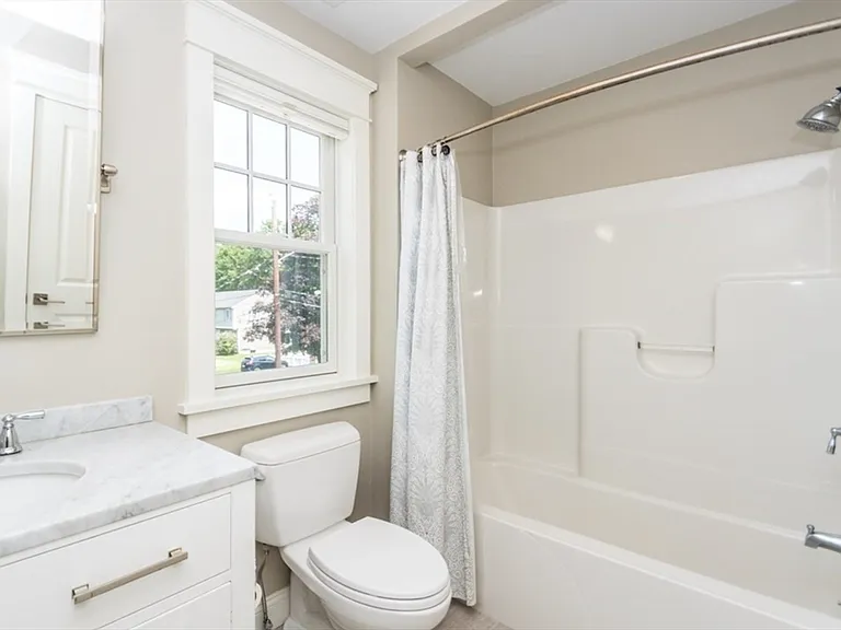 7 Floral Ave #7 — Photo 14