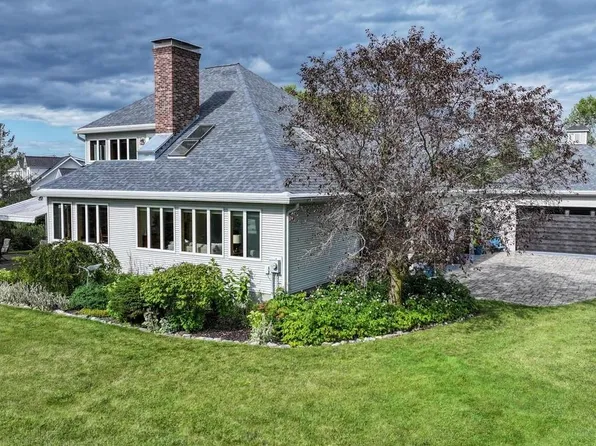727 Goose Bay Drive, Addison, VT 05734