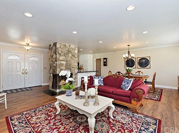5th image of 1337 El Mirador Dr