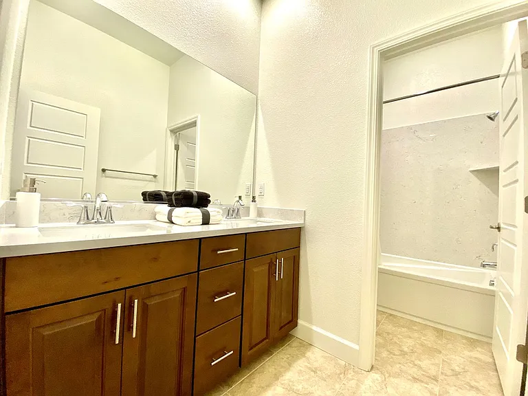 5937 Lakestone Dr — Photo 35
