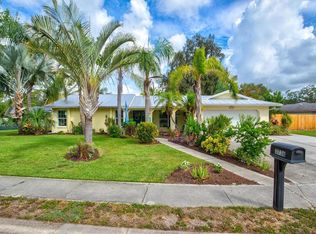 3738 Kingswood Dr, Sarasota, FL 34232