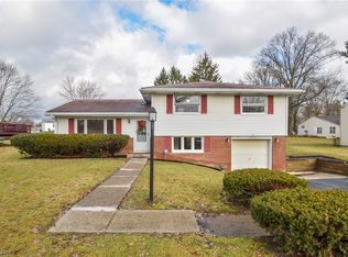 4804 New Rd, Youngstown, OH 44515