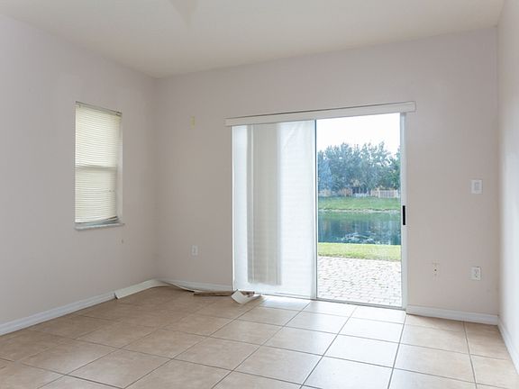 4th image of 3580 NE 15th Dr