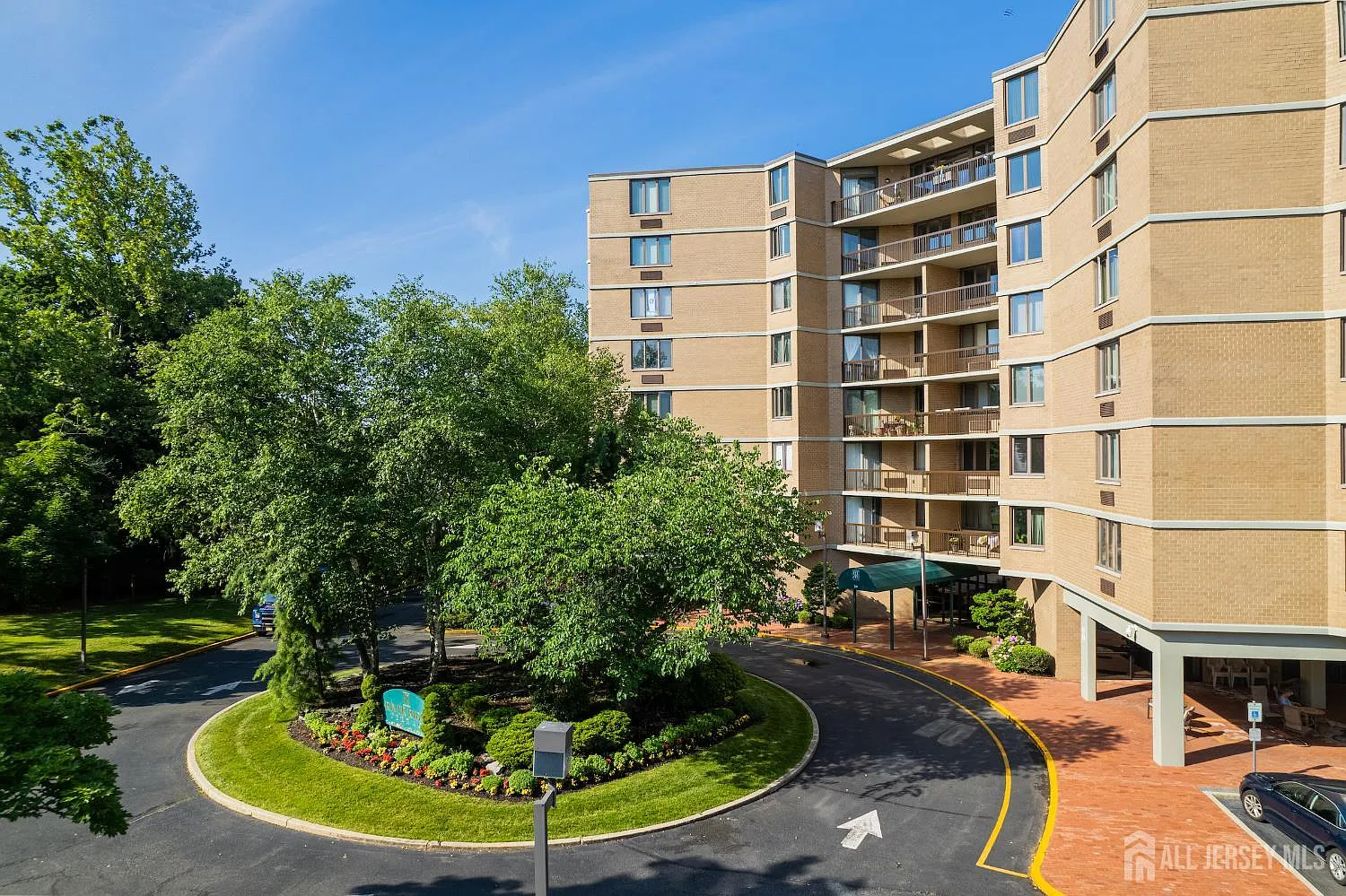 2 bed, 2.0 bath, $2,800 — Photo 3