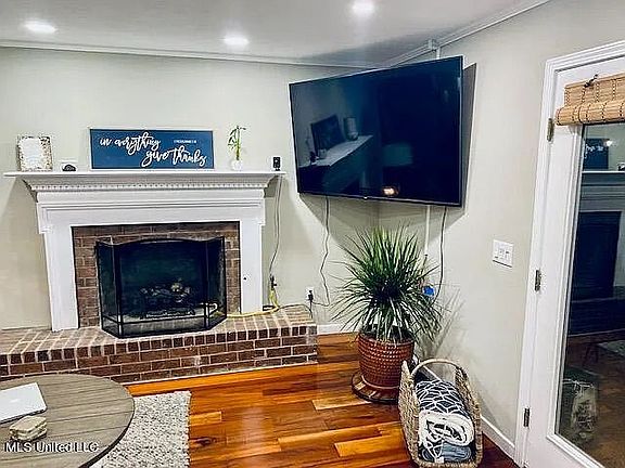 Fully Functional Gas Fireplace