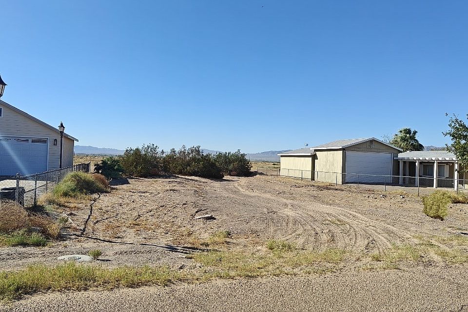 1116 E Laurel Ln, Mohave Valley, AZ 86440 | MLS #007324 | Zillow