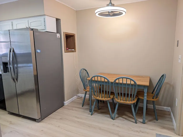 5253 Vernadale Dr — Photo 11