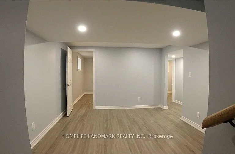 60 Mentor Blvd — Photo 1