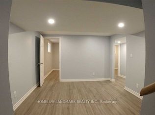 60 Mentor Blvd, Toronto, ON M2H2N1