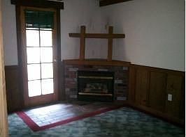 4th image of 32980 Gibney Ln