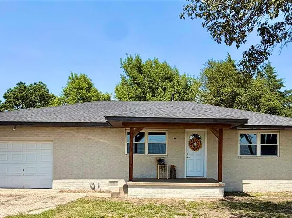 3551 W Hubbard Rd, Ponca City, OK 74601