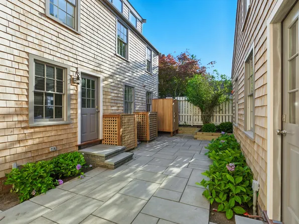85R Orange St, Nantucket, MA 02554
