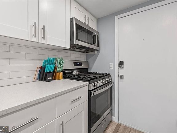 5th image of 6851 Roswell Rd APT E4