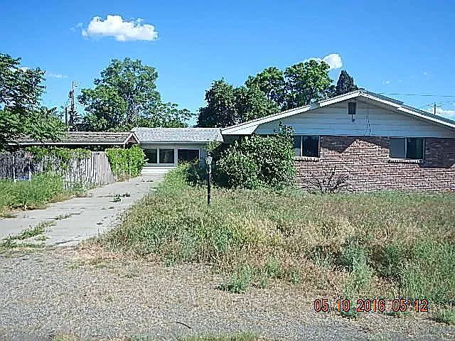 10209 W Court St photo 1