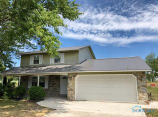 512 Maple Ln, Hicksville, OH 43526