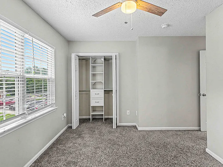 103 Meadowbrook Ln #1 — Photo 22