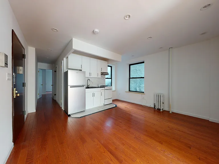 104 2nd Ave #7 — Photo 5