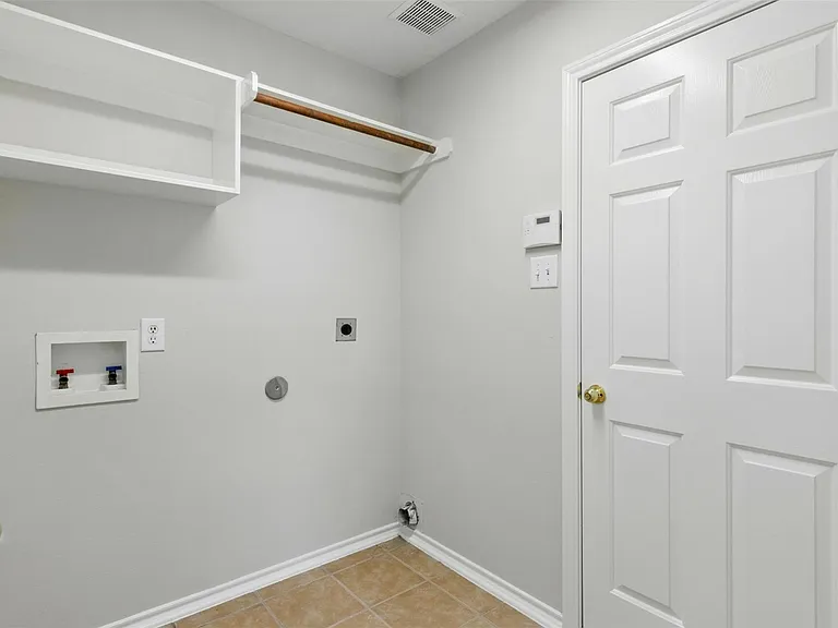 4827 Claymill Ct — Photo 14
