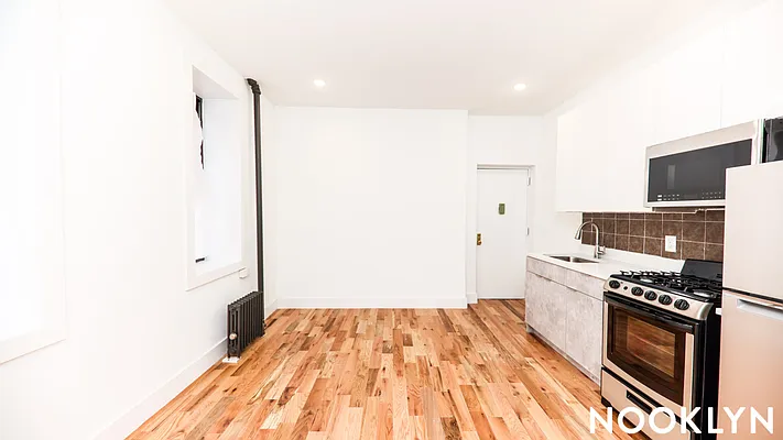 Rented by Nooklyn NYC LLC | media 9