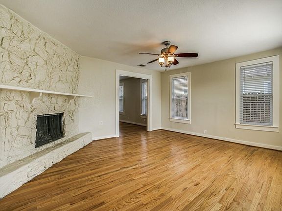 3rd image of 617 N Windomere Ave