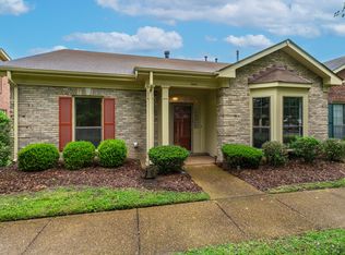 8528 Sawyer Brown Rd, Nashville, TN 37221