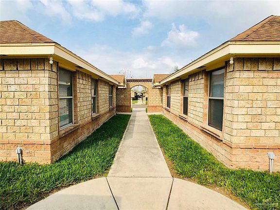 5th image of 1922 Upland Dr APT 3
