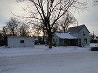 404 E Benham St, Glendive, MT 59330