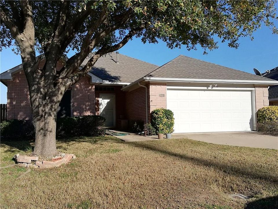1st image of 2061 Kenny Ct