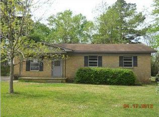 106 Susanne Cir, Crystal Springs, MS 39059
