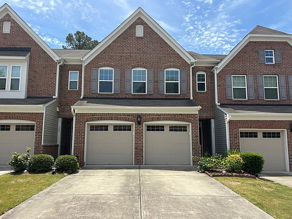 2nd image of 513 Durants Neck Ln