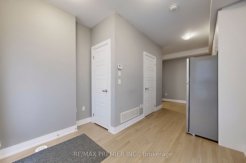 Toronto Townhouse for rent - 1 Bedroom — photo 10