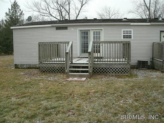 large deck off dining room