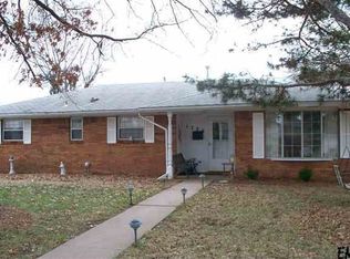 1726 Paris Pl, Enid, OK 73703