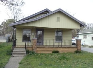 109 E Egyptian Ave, Christopher, IL 62822