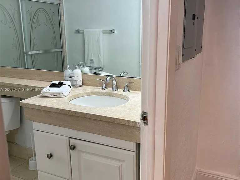 700 Biltmore Way #215 — Photo 11