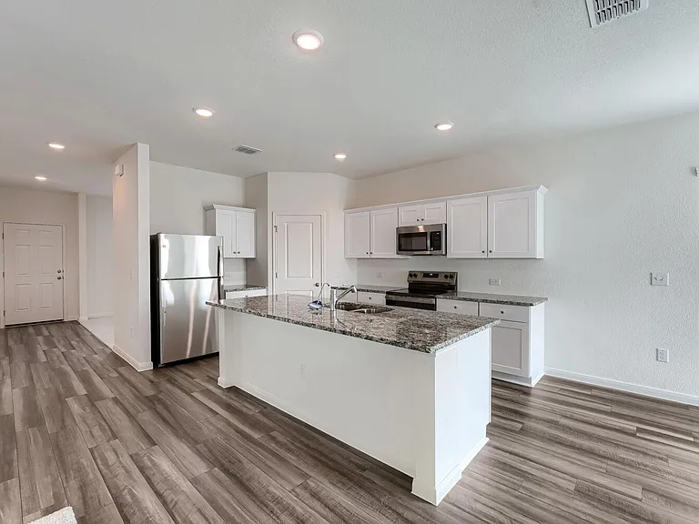 124 Mullen Way — Photo 6