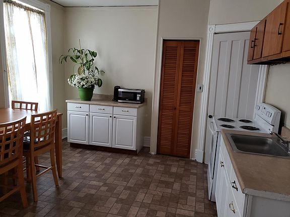 5th image of 251 Western Ave #3