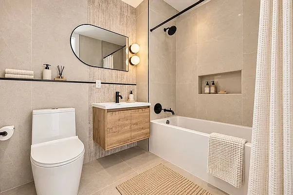 Bathroom, photo 2