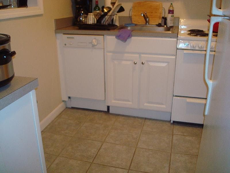 2nd image of 17 University Rd #34