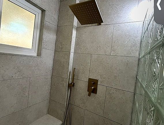 4th image of 1282 W 16th Pl