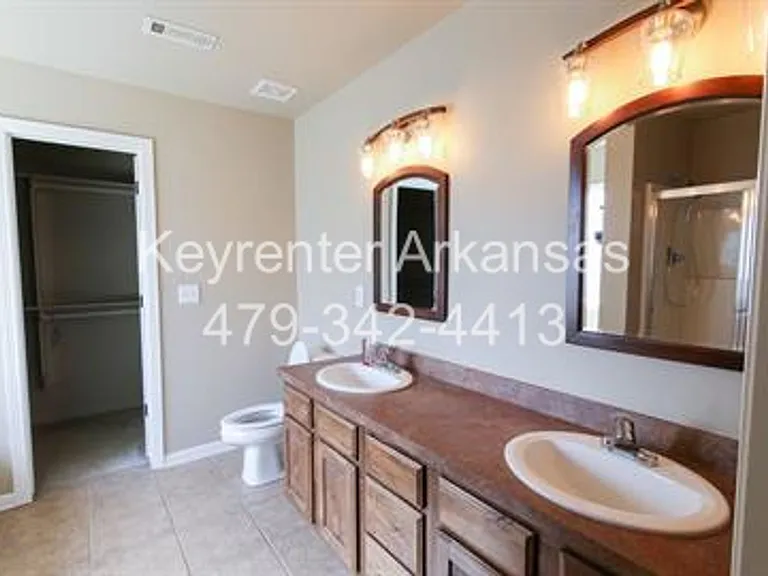 720 Harvest St — Photo 12