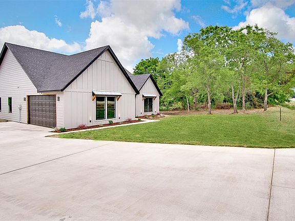 3rd image of 7667 Blanchard Way